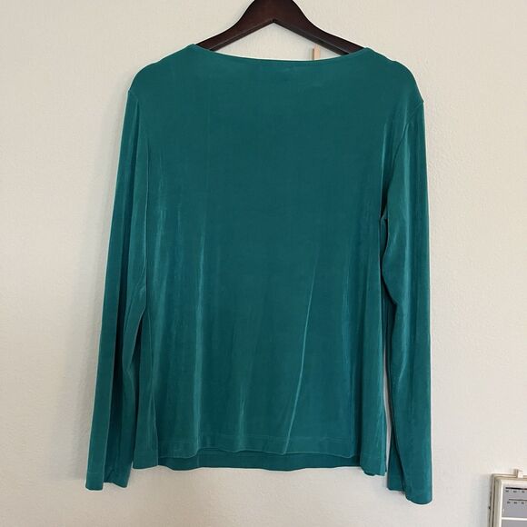 Green top - Picture 7 of 9